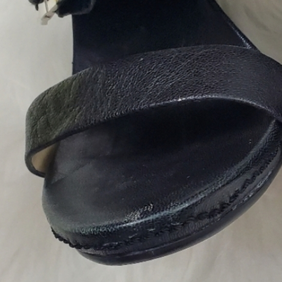 Michael Kors Size 8 Black Leather Buckle Heeled Sandals - Picture 10 of 10